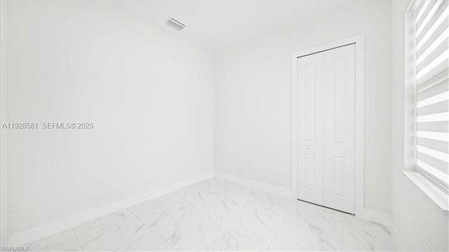 840 GUINNE LN, Lehigh Acres, FL 33974