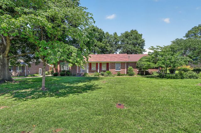 127 Sherry Cir, Gallatin, TN 37066