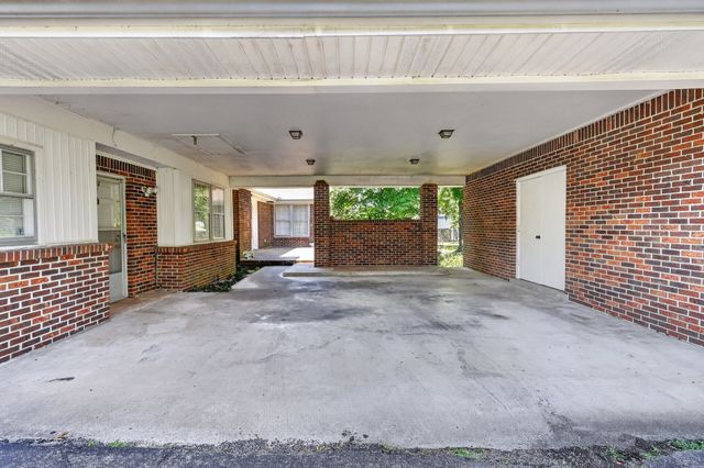 127 Sherry Cir, Gallatin, TN 37066