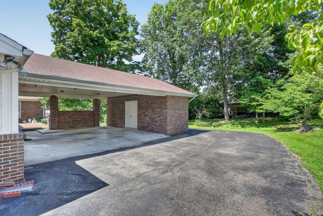 127 Sherry Cir, Gallatin, TN 37066