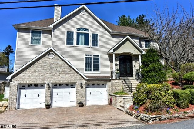 1 Kingsland Rd, Montville Twp., NJ 07005