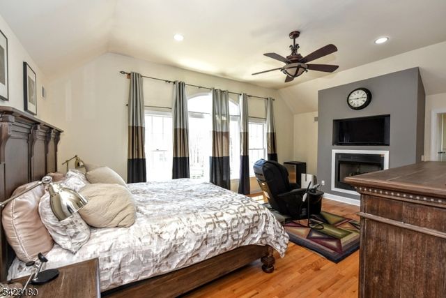 1 Kingsland Rd, Montville Twp., NJ 07005