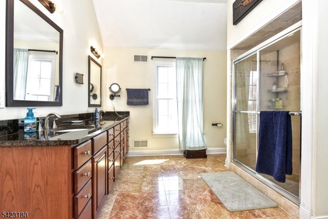 1 Kingsland Rd, Montville Twp., NJ 07005