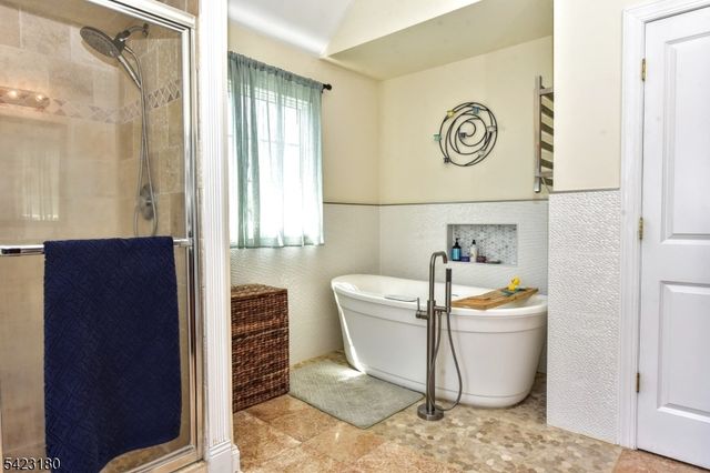 1 Kingsland Rd, Montville Twp., NJ 07005