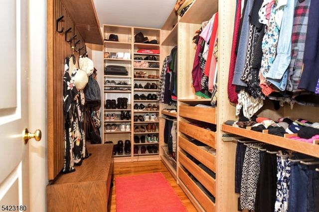 1 Kingsland Rd, Montville Twp., NJ 07005