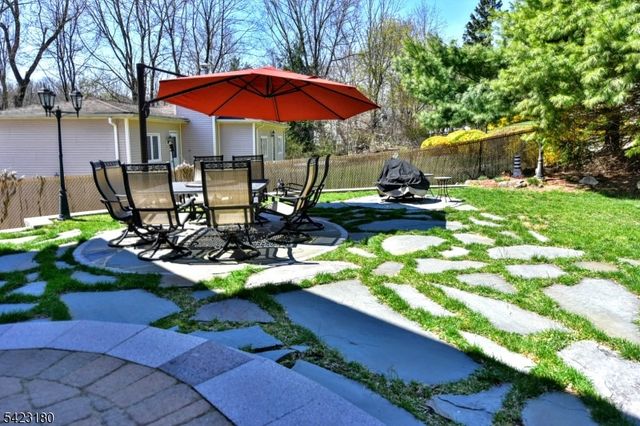 1 Kingsland Rd, Montville Twp., NJ 07005