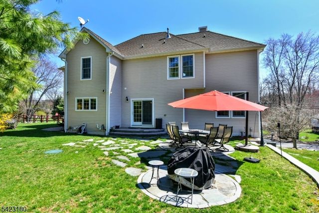 1 Kingsland Rd, Montville Twp., NJ 07005