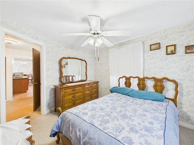 985 Cedar Swamp Road, Warwick, RI 02886