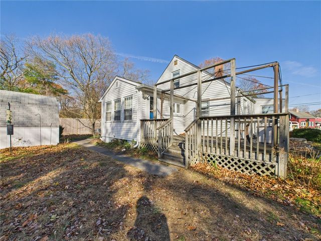985 Cedar Swamp Road, Warwick, RI 02886