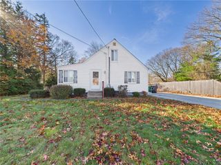 985 Cedar Swamp Road, Warwick, RI 02886