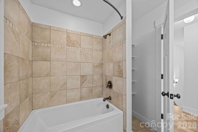 162 Deaver Street, Asheville, NC 28806