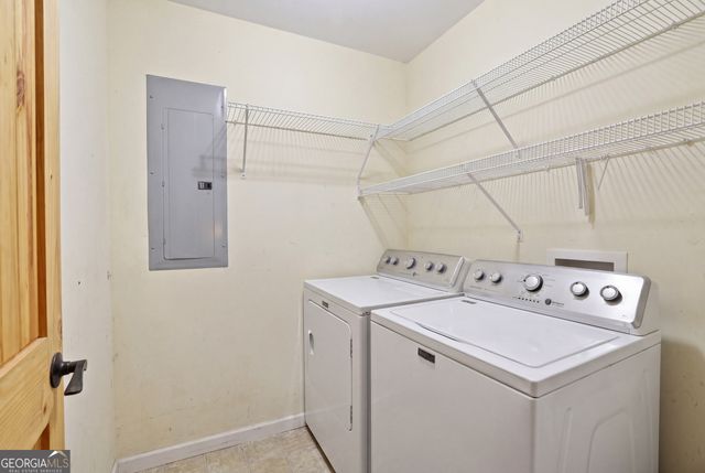 10 Florida Avenue, Clayton, GA 30525