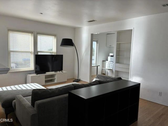 3447 Community Avenue, Glendale, CA 91214
