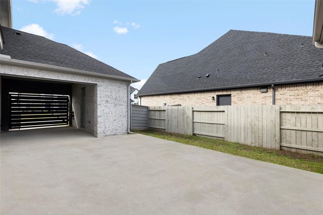 4935 Grapevine Lane, Manvel, TX 77578