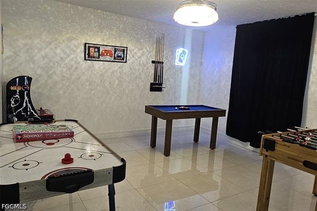 816 Willard AVE, Lehigh Acres, FL 33972