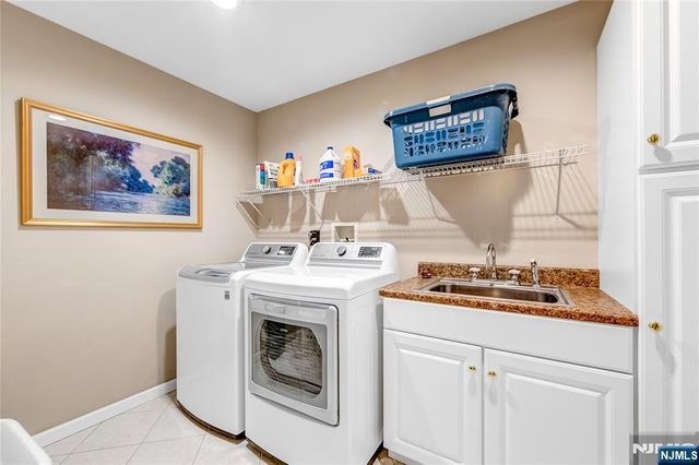 345 Steinhauser Lane, Wyckoff, NJ 07481