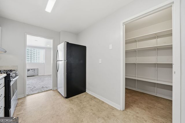 215 Piedmont Avenue 2002, Atlanta, GA 30308