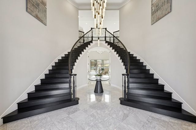 809 Charleston Drive, Southlake, TX 76092