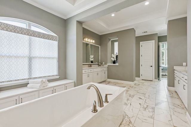 809 Charleston Drive, Southlake, TX 76092