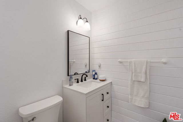 25795 Vista Fairways Drive, Valencia, CA 91355