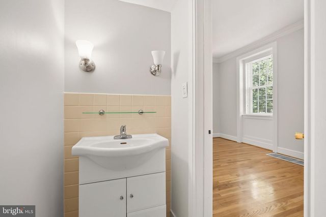 1317 4TH ST SW, Washington, DC 20024