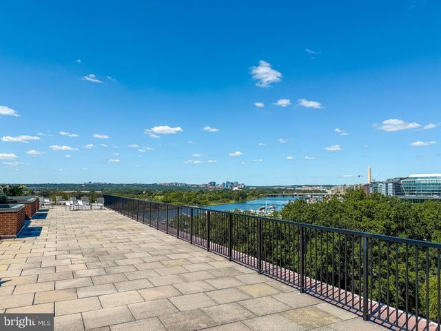 1317 4TH ST SW, Washington, DC 20024