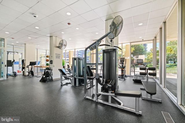 1317 4TH ST SW, Washington, DC 20024