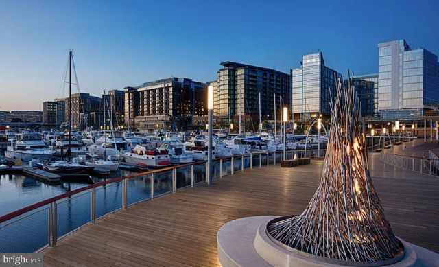 1317 4TH ST SW, Washington, DC 20024