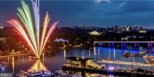 1317 4TH ST SW, Washington, DC 20024