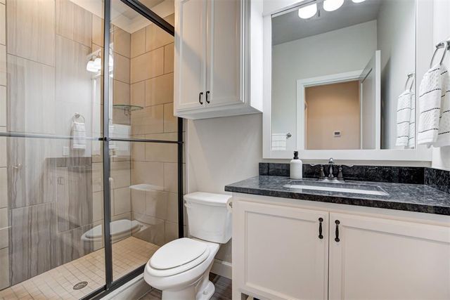 15404 Kestral Park Court, Edmond, OK 73013