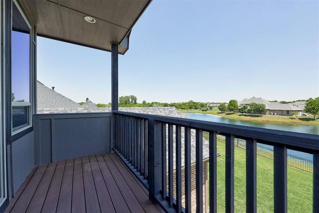 15404 Kestral Park Court, Edmond, OK 73013