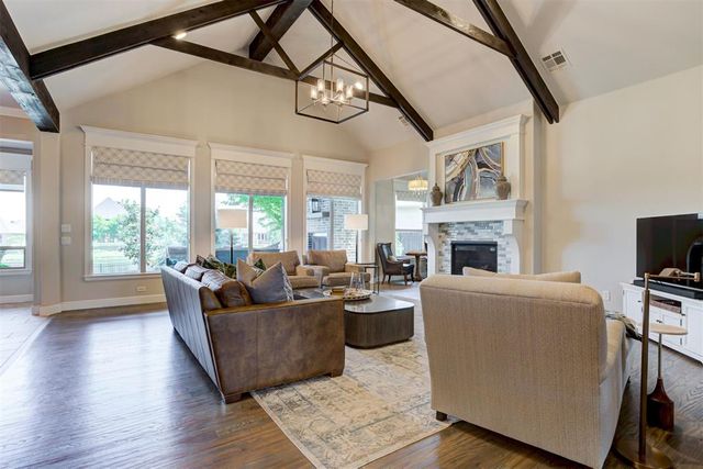 15404 Kestral Park Court, Edmond, OK 73013