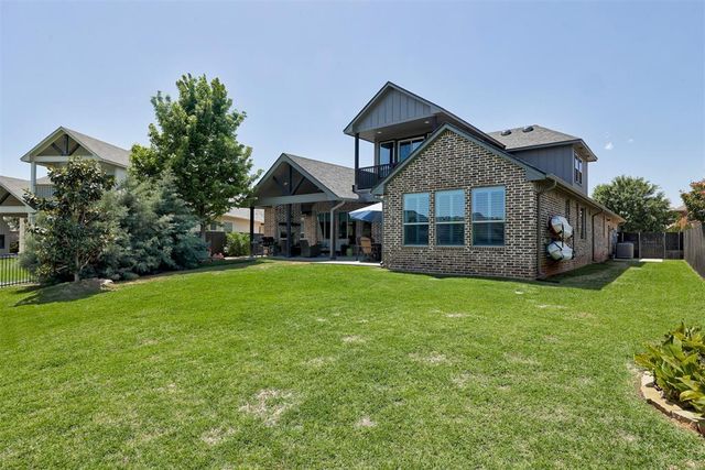 15404 Kestral Park Court, Edmond, OK 73013