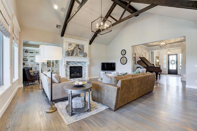 15404 Kestral Park Court, Edmond, OK 73013