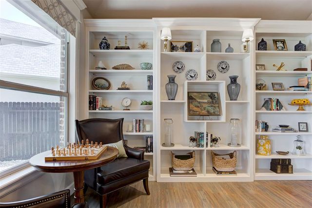 15404 Kestral Park Court, Edmond, OK 73013