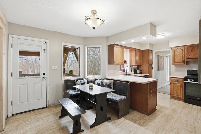 9610 N 250 E, Wheatfield, IN 46392