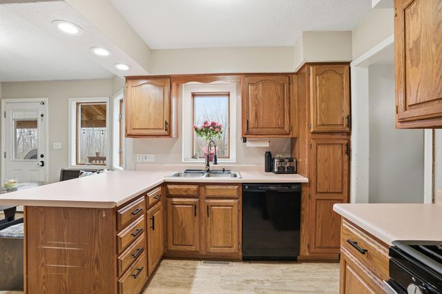 9610 N 250 E, Wheatfield, IN 46392