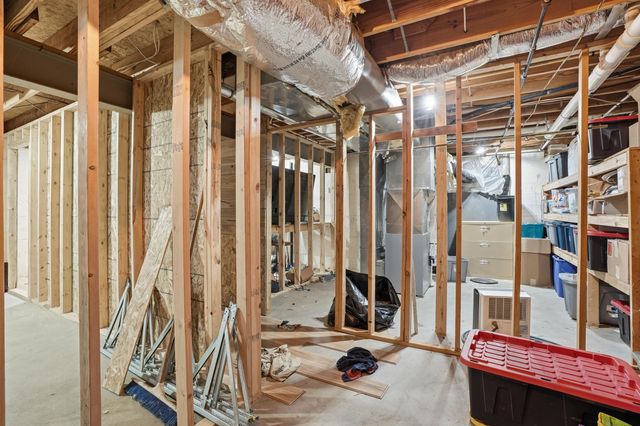 9610 N 250 E, Wheatfield, IN 46392