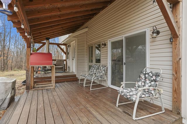 9610 N 250 E, Wheatfield, IN 46392