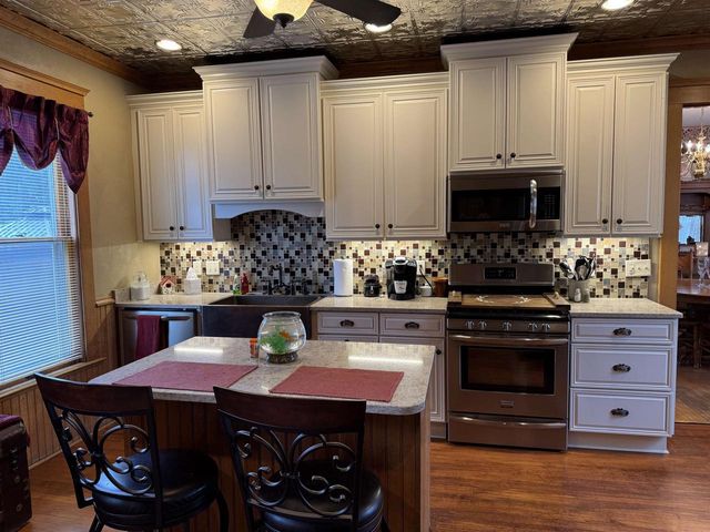 621 Prospect Avenue, Janesville, WI 53545