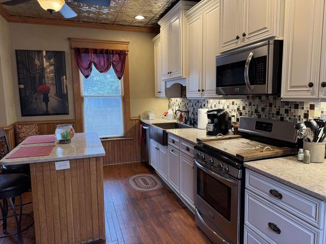 621 Prospect Avenue, Janesville, WI 53545