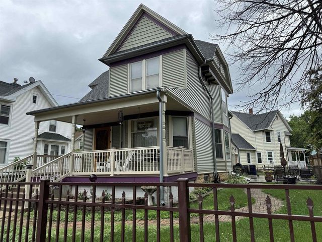 621 Prospect Avenue, Janesville, WI 53545