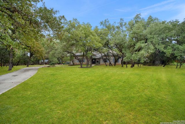 8902 Enchanted Park, Boerne, TX 78015