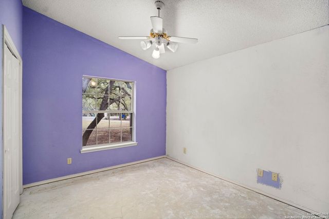 8902 Enchanted Park, Boerne, TX 78015