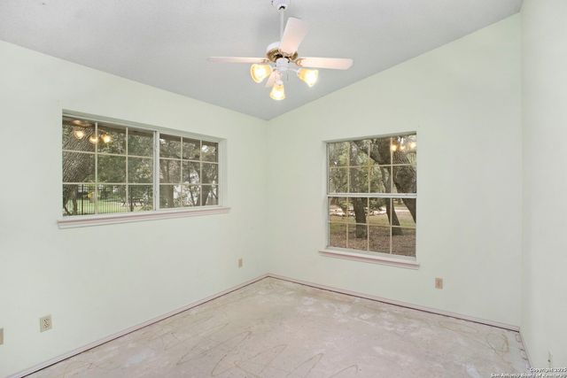 8902 Enchanted Park, Boerne, TX 78015