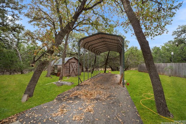 8902 Enchanted Park, Boerne, TX 78015