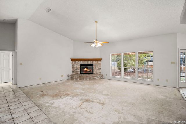 8902 Enchanted Park, Boerne, TX 78015