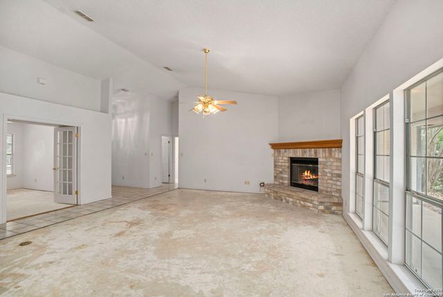 8902 Enchanted Park, Boerne, TX 78015