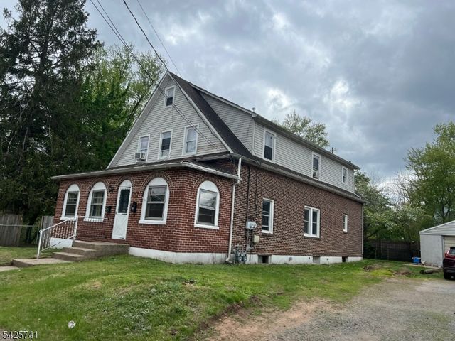 11 Griggs Pl, Manville Boro, NJ 08835