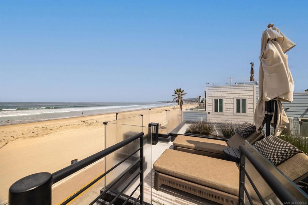 Image 21 of property listing at 3865 Ocean Front Walk, San Diego, CA 92109